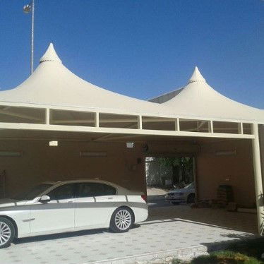 الصور بالأسفل