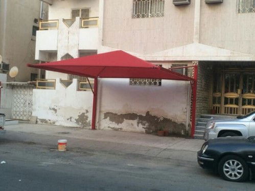 الصور بالأسفل