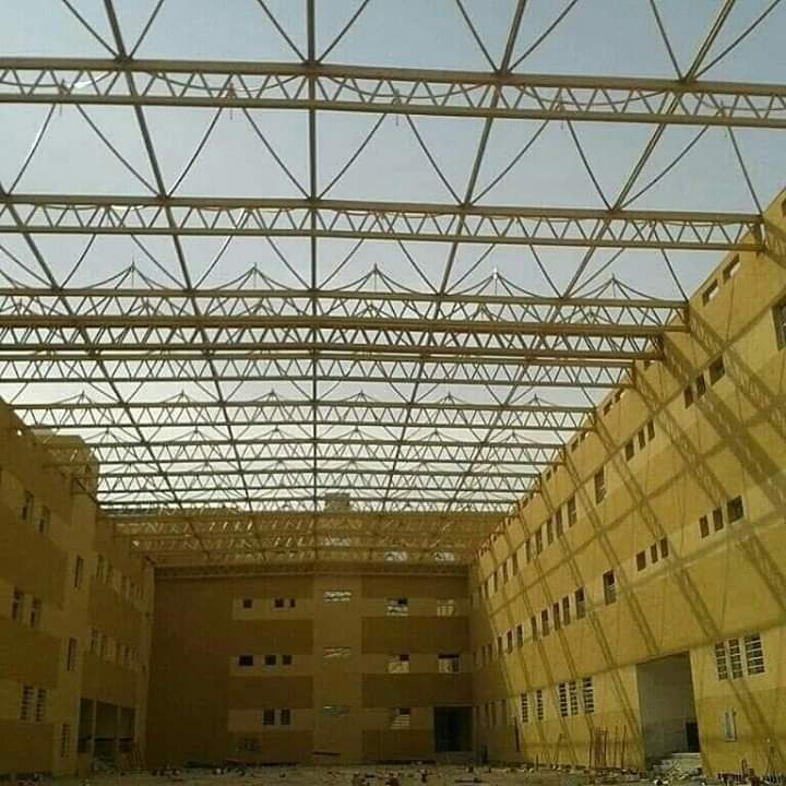 مظلات مدارس (الصور بالأسفل)