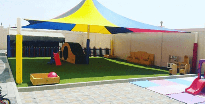 مظلات مدارس (الصور بالأسفل)