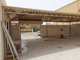 الصور بالأسفل