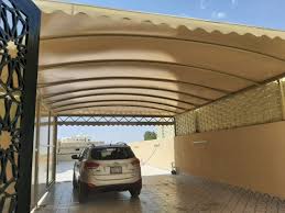 الصور بالأسفل