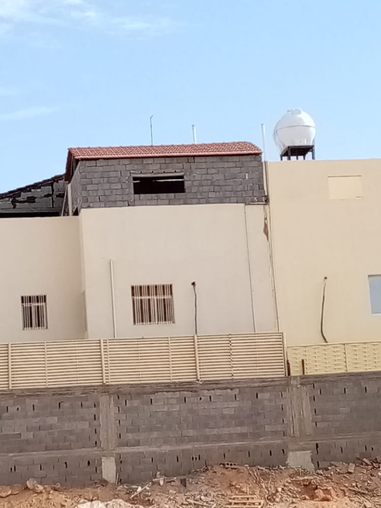 قرميد (الصور بالأسفل)