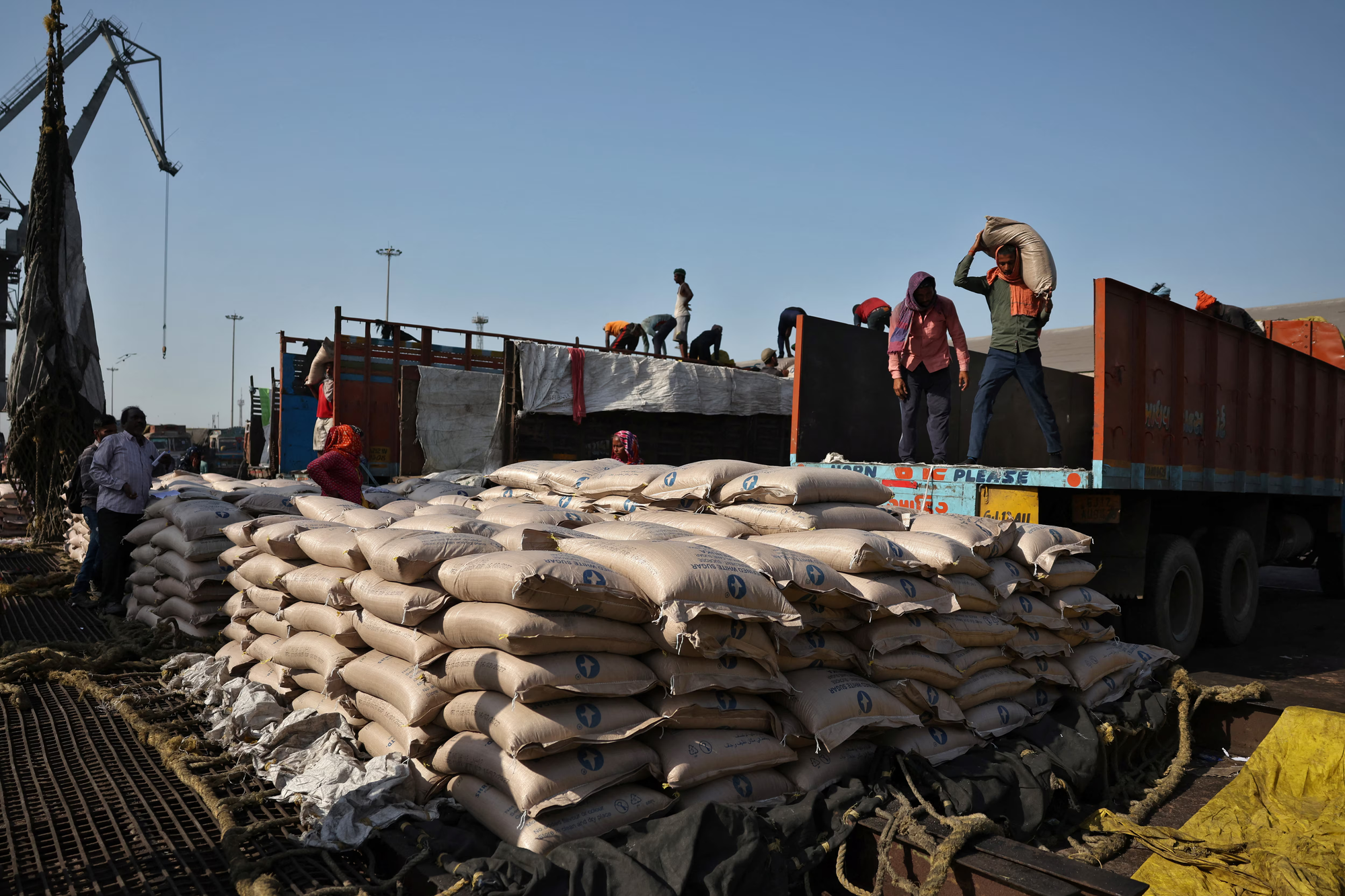 sugarethanolbioenergy.com - India Poised to Export Sugar in New Season 🌾 Due to Ample Stocks 📦📈