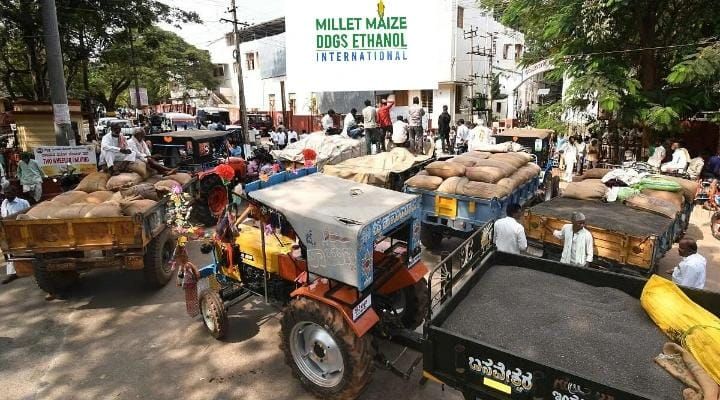 mmdeinternational.com - After Maize, Now Black Gram Growers Up in Arms Against Karnataka Govt 🌾✊