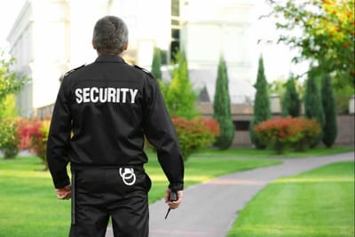 What Are the Contract Options for Security Guard Services in Sherman Oaks?
