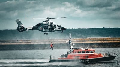 A terre comme en mer