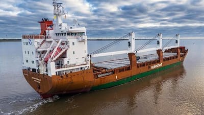 L'équipage du Minervagracht, attaqué au large du Yémen, secouru par les forces de l'UE