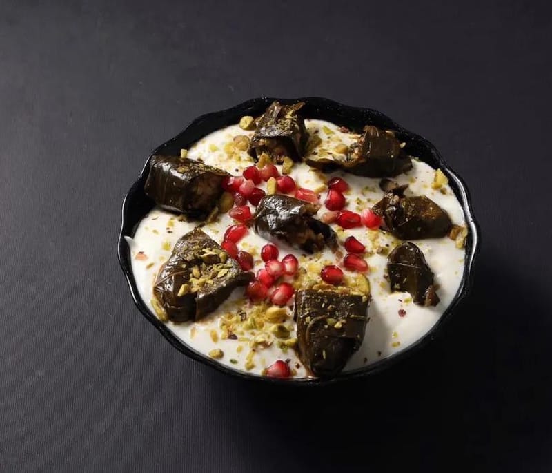 فتة ورق عنب باللبن