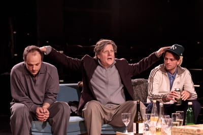 Senki nem kávézni akar, fiam