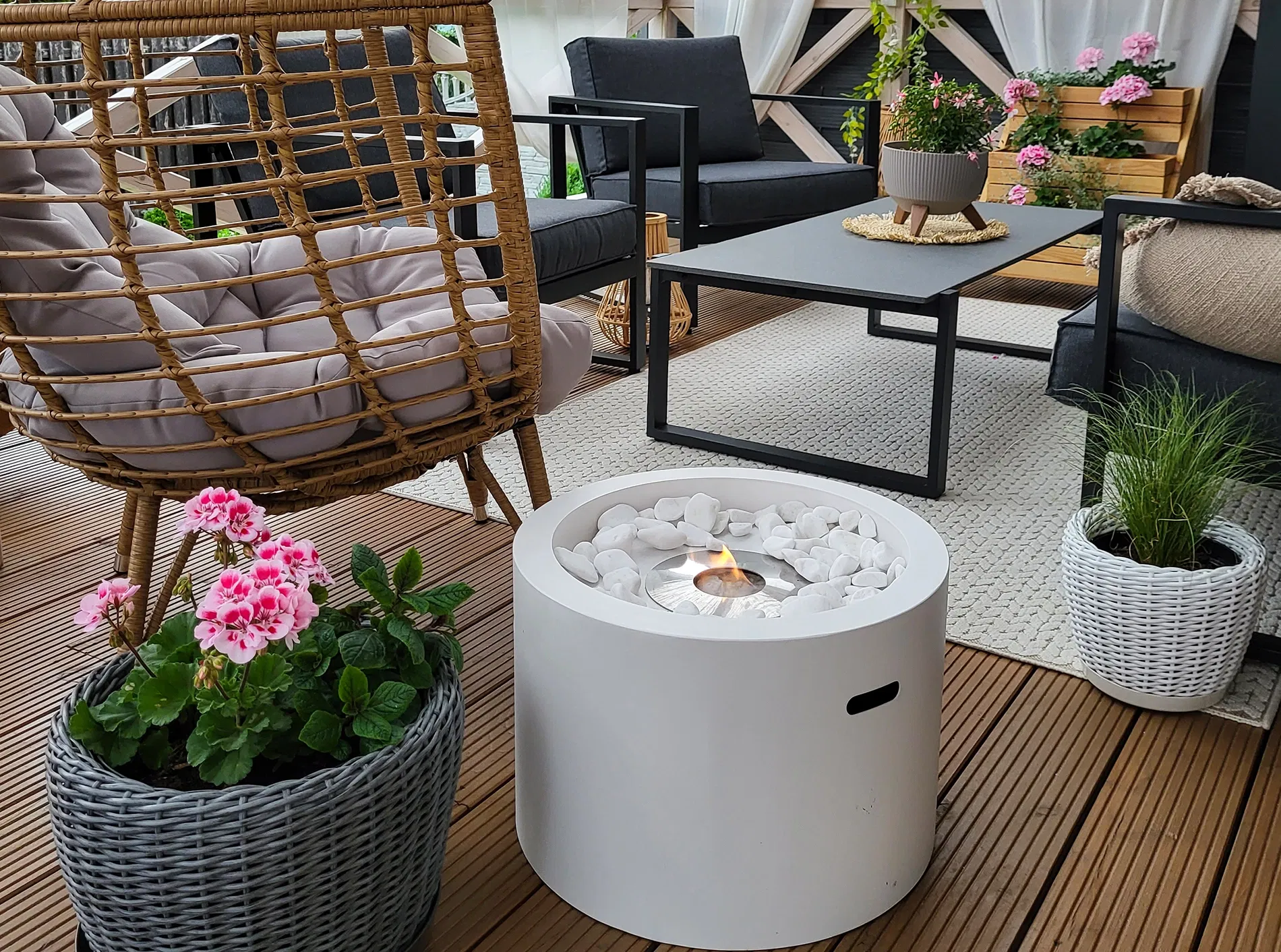 Biokominek wolnostojący MOON – biały mat