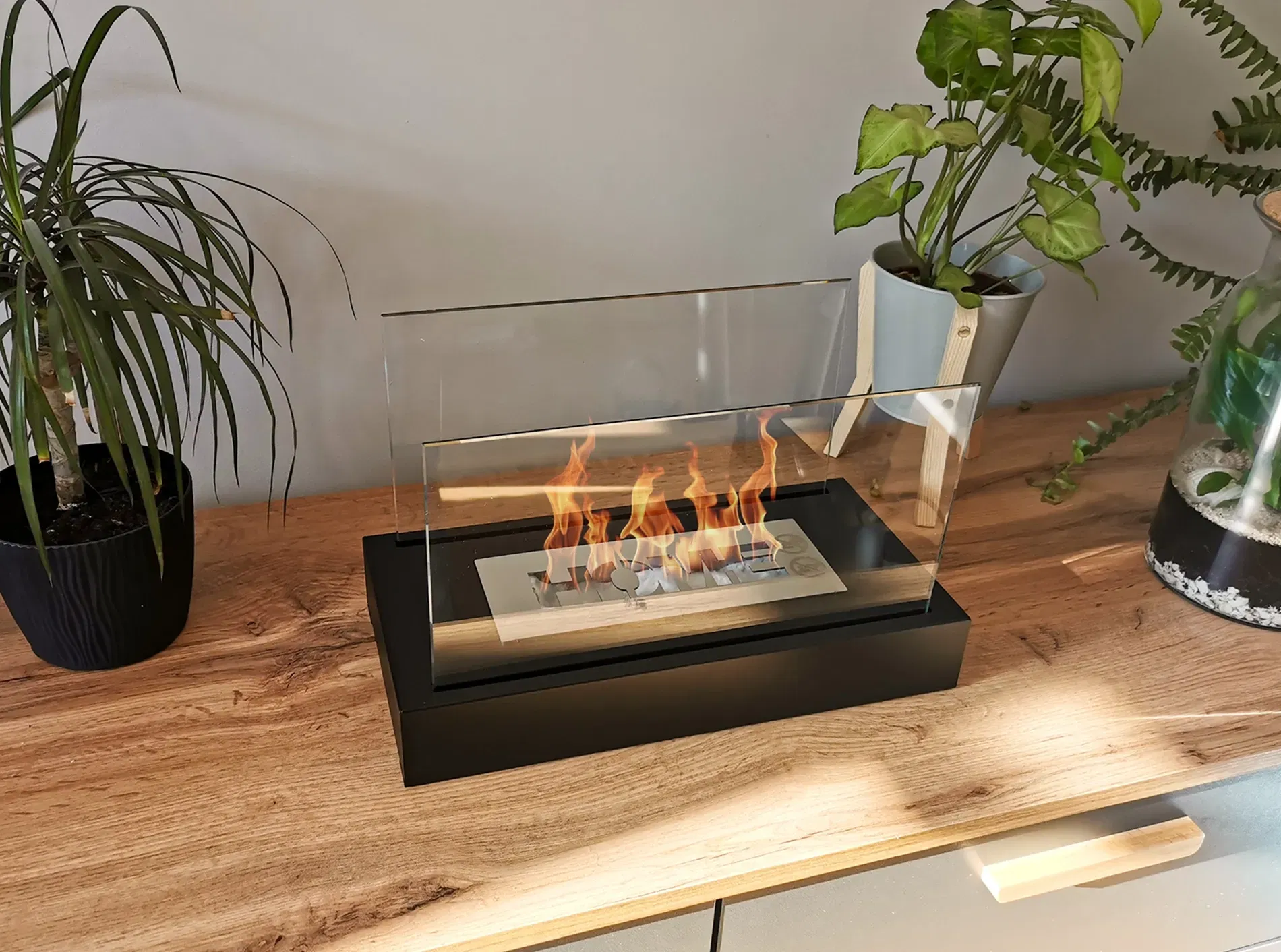 Biokominek wolnostojący HOME – czarny strukturalny mat