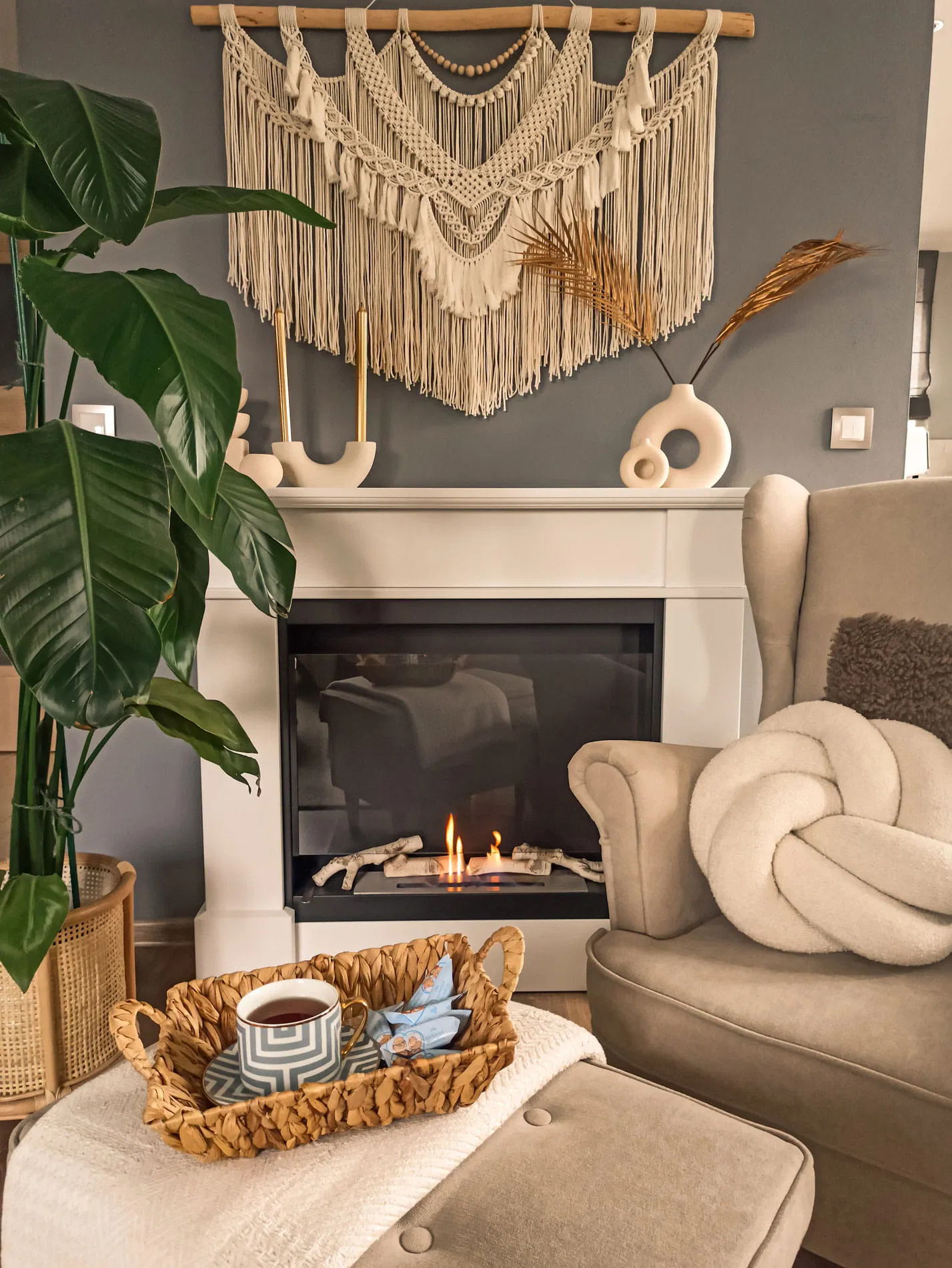 Biokominek Koloseum Portalowy Pula z szybą