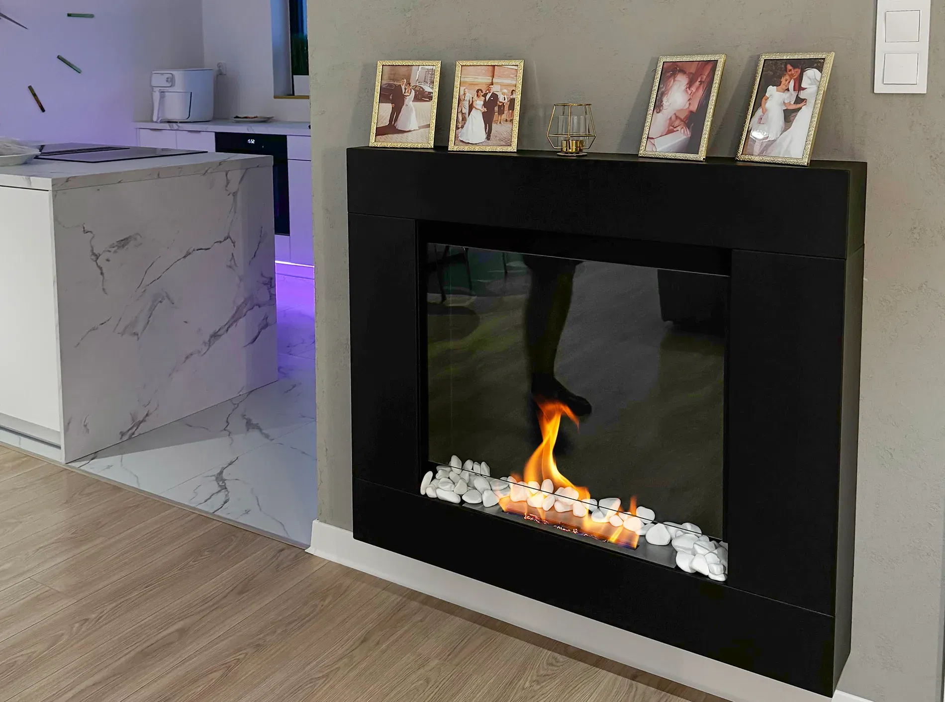 Biokominek portalowy ASNE czarny mat