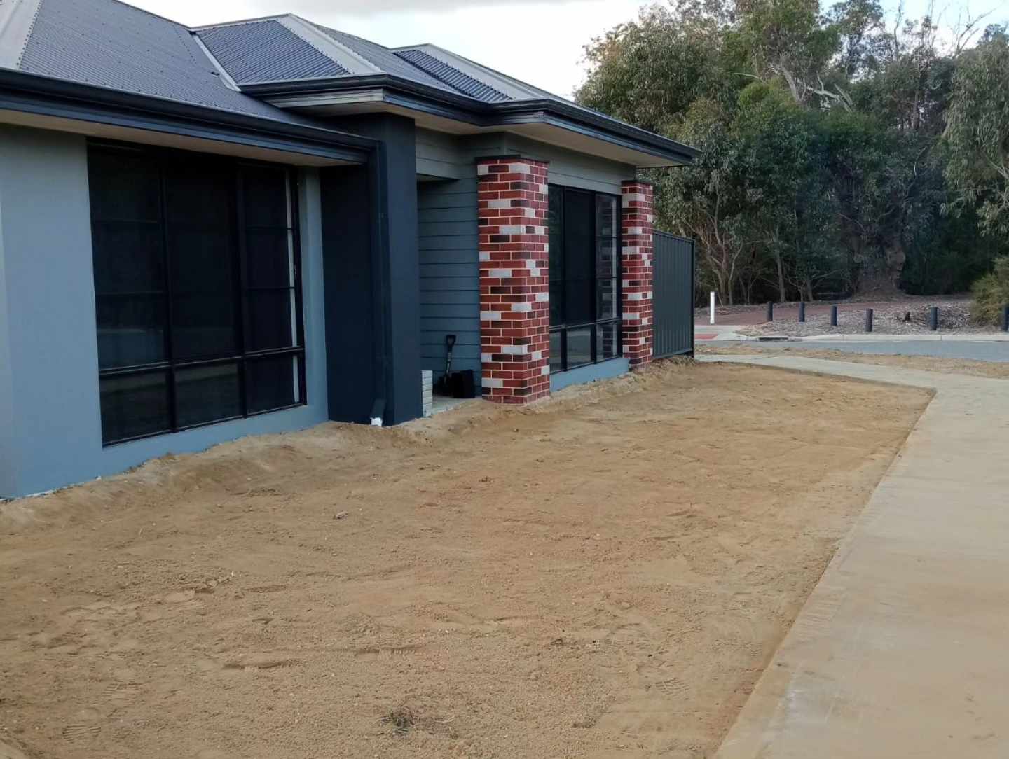 Darling downs Property dig out 150mmready for soil and grass seeding