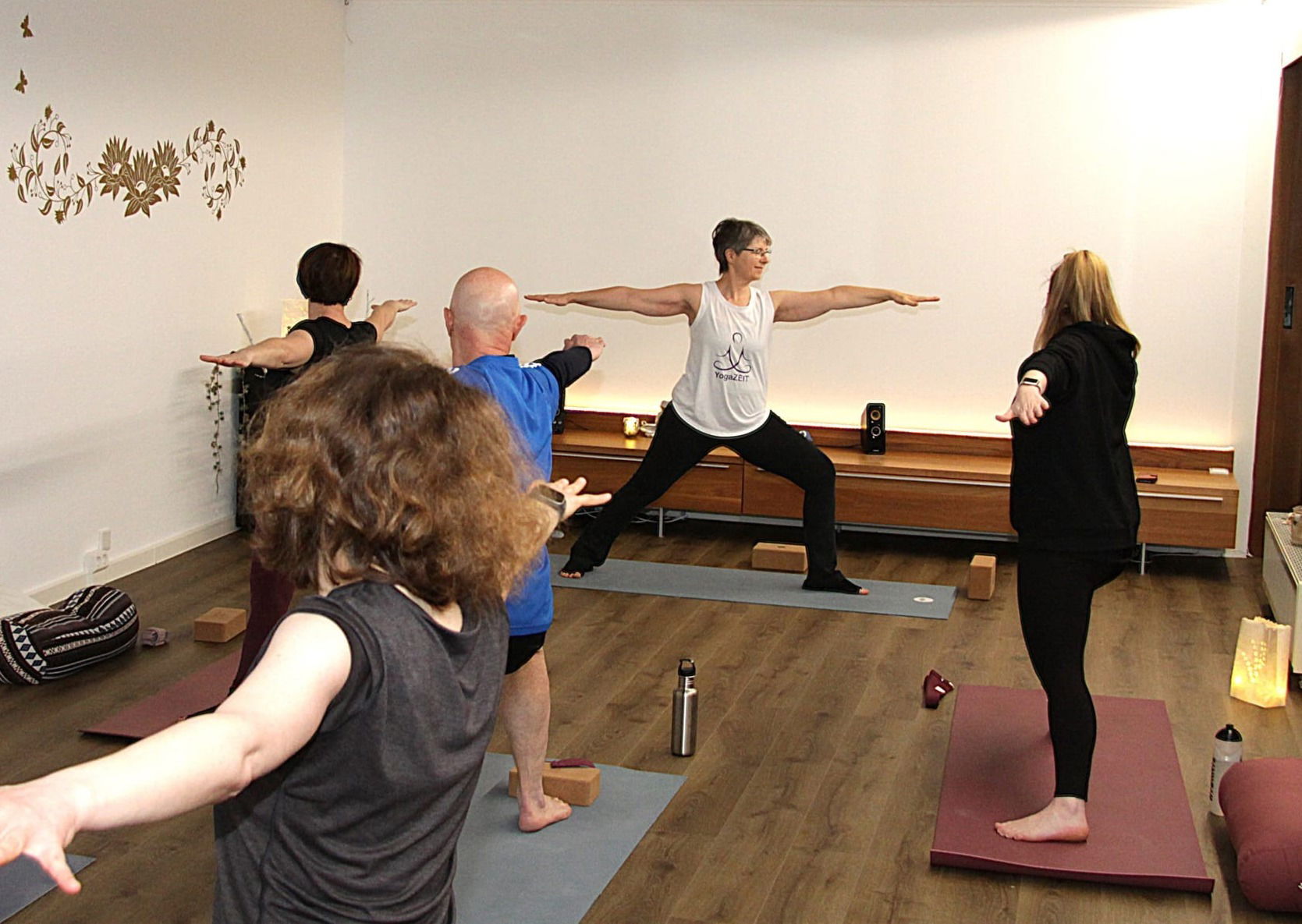 Kurs: Praxis-Flow   -   jeden Donnerstag 18:00 h – 19:30 h