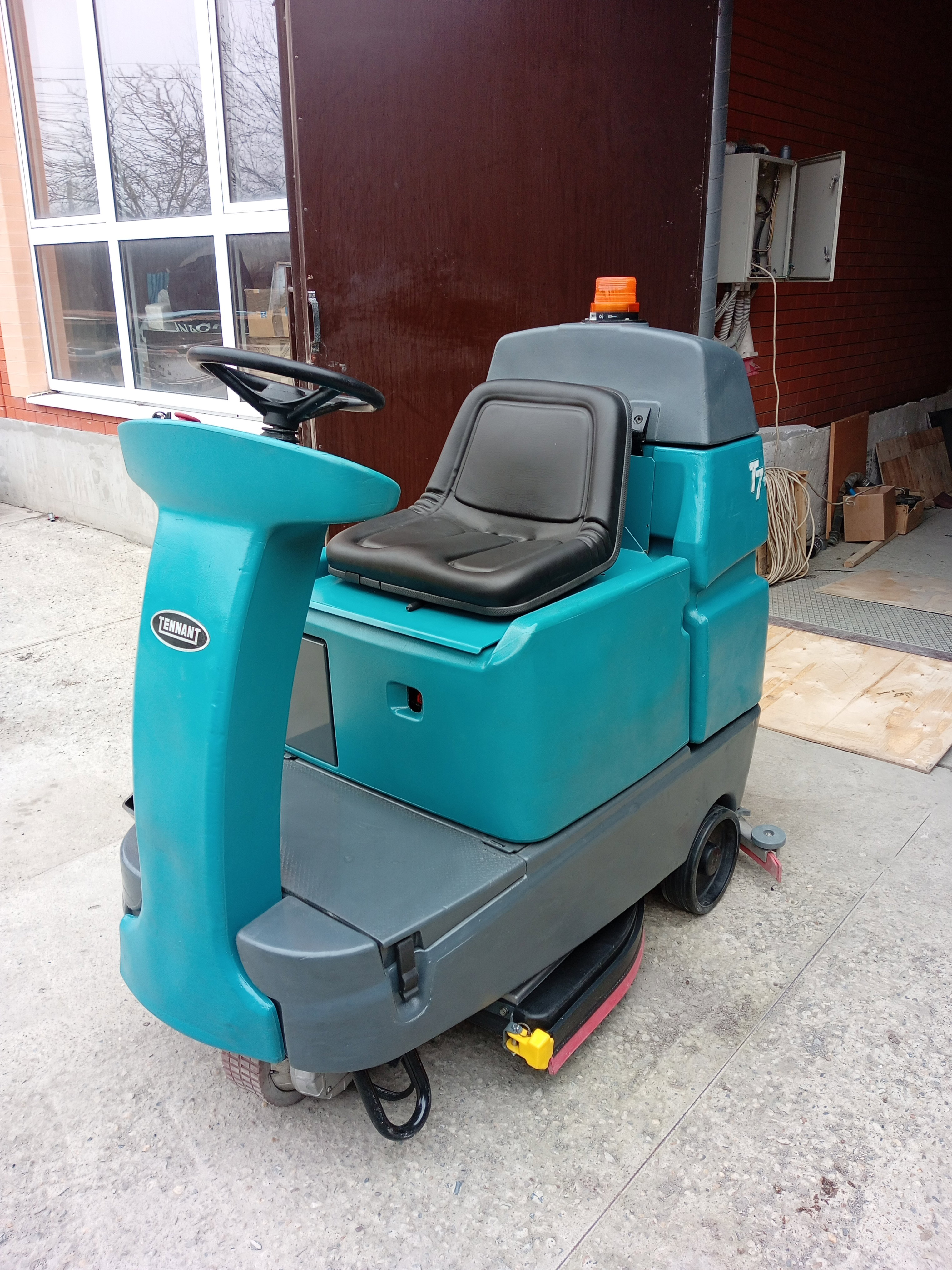 tennant t7