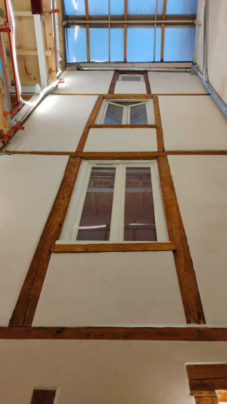 Restauration d'une cage d'escalier en chaux-plâtre et sable du Tarn