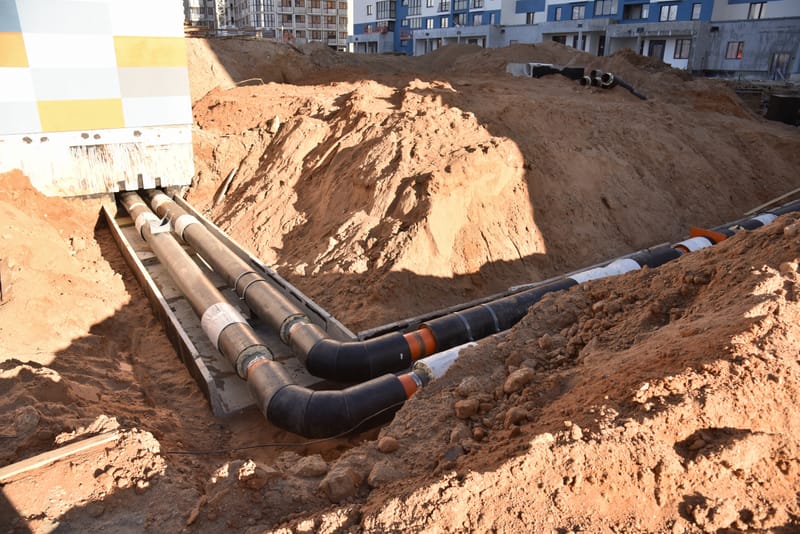 تأسيس أنابيب المياه