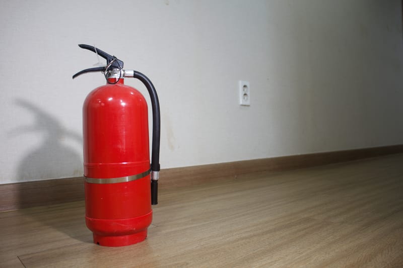 تشغيل وصيانة أنظمة إطفاء الحريق