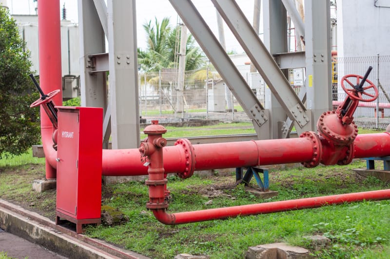 تشغيل وصيانة أنظمة إطفاء الحريق