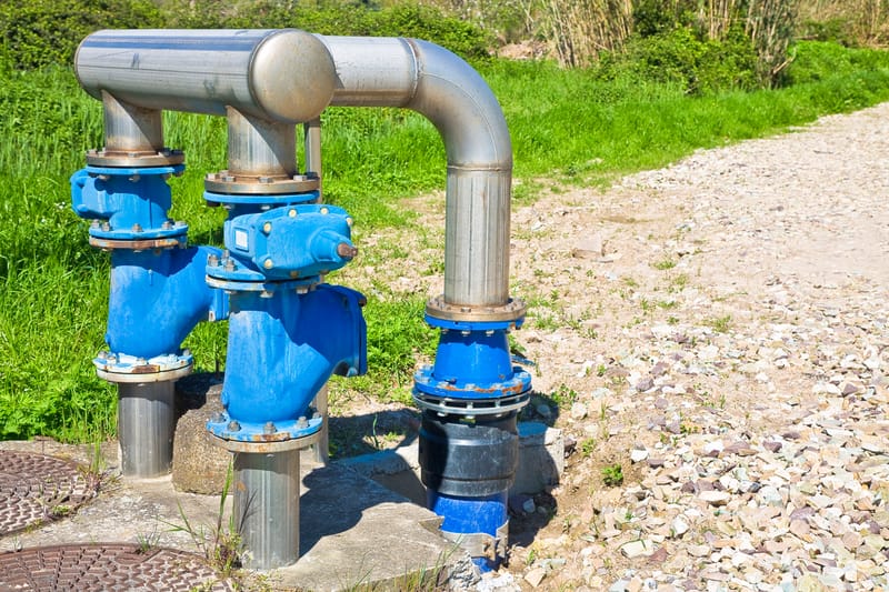 تأسيس شبكات أنابيب مياه الشرب