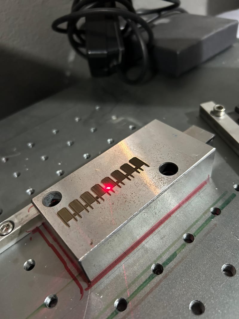 Grabado láser de piezas