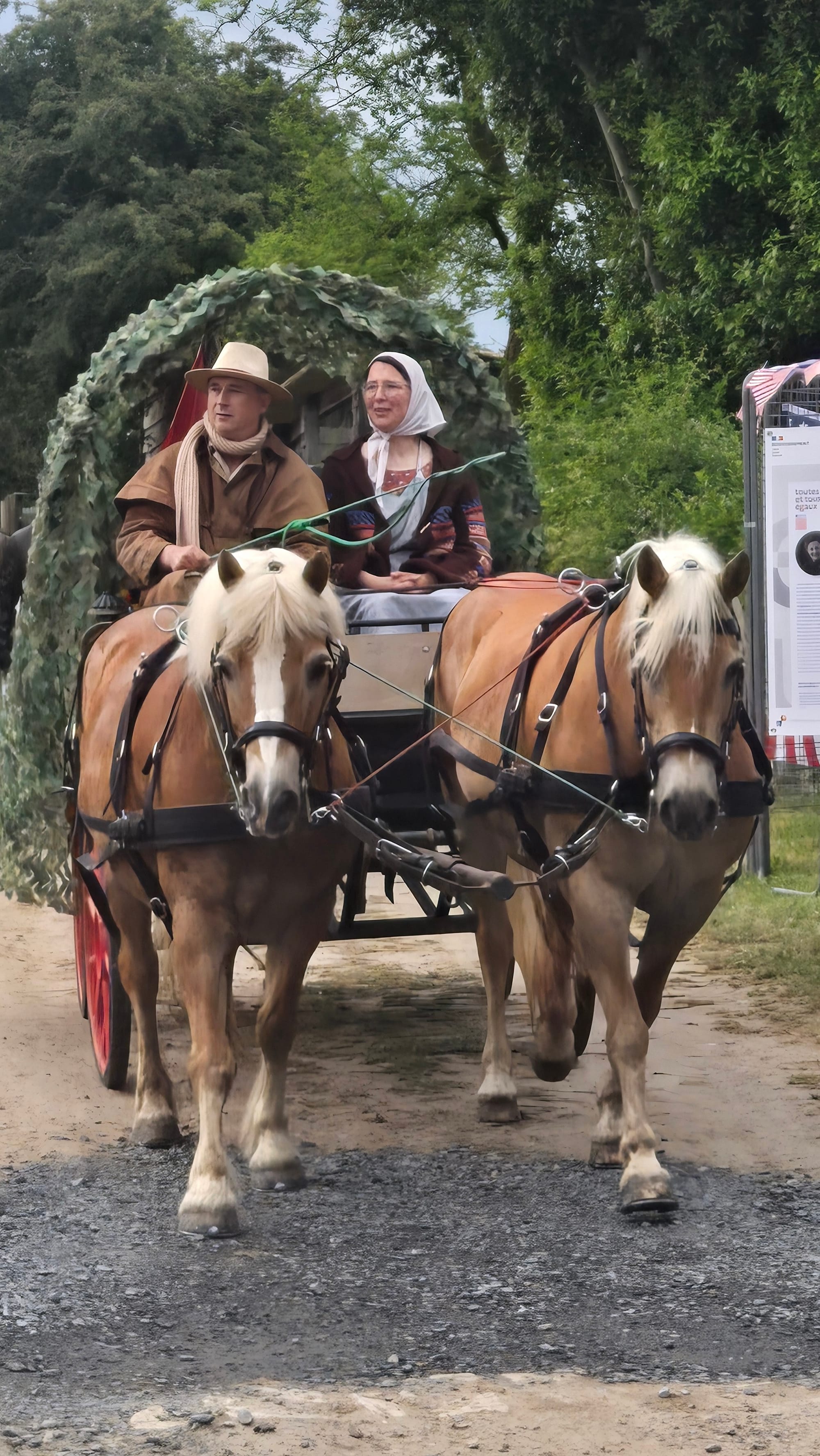 La marche de la liberté avec nos reconstitueurs a cheval