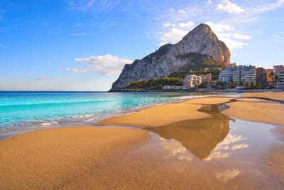 10 Reasons to Visit the Costa Blanca in March