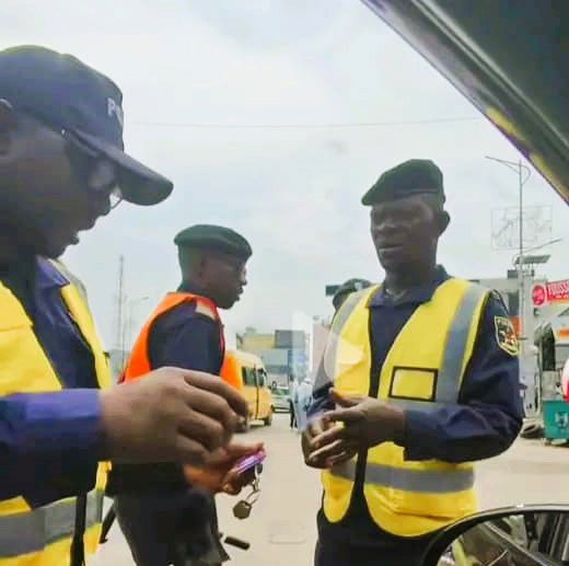 Éditorial — Police, caméras et citoyens : restaurer la confiance pour construire une société plus juste