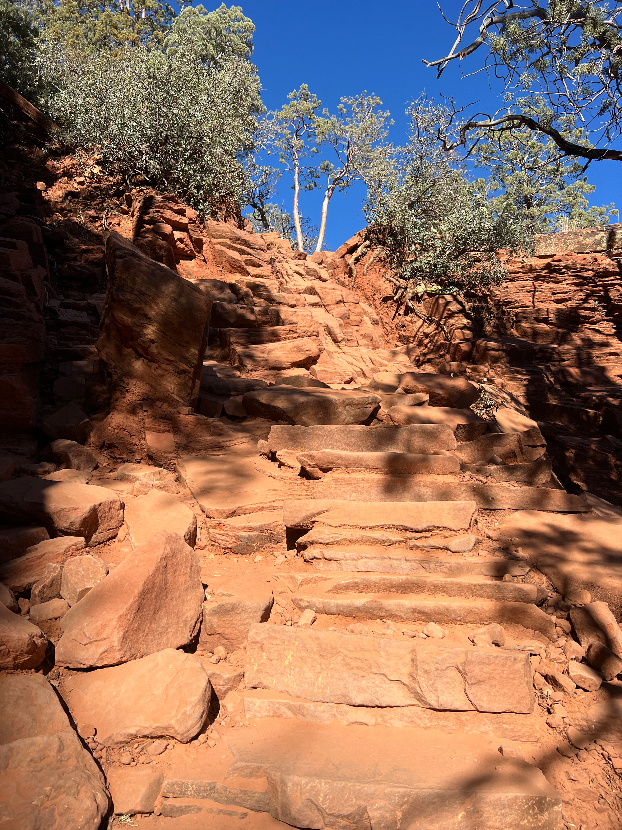 Trail to Devil's Bridge