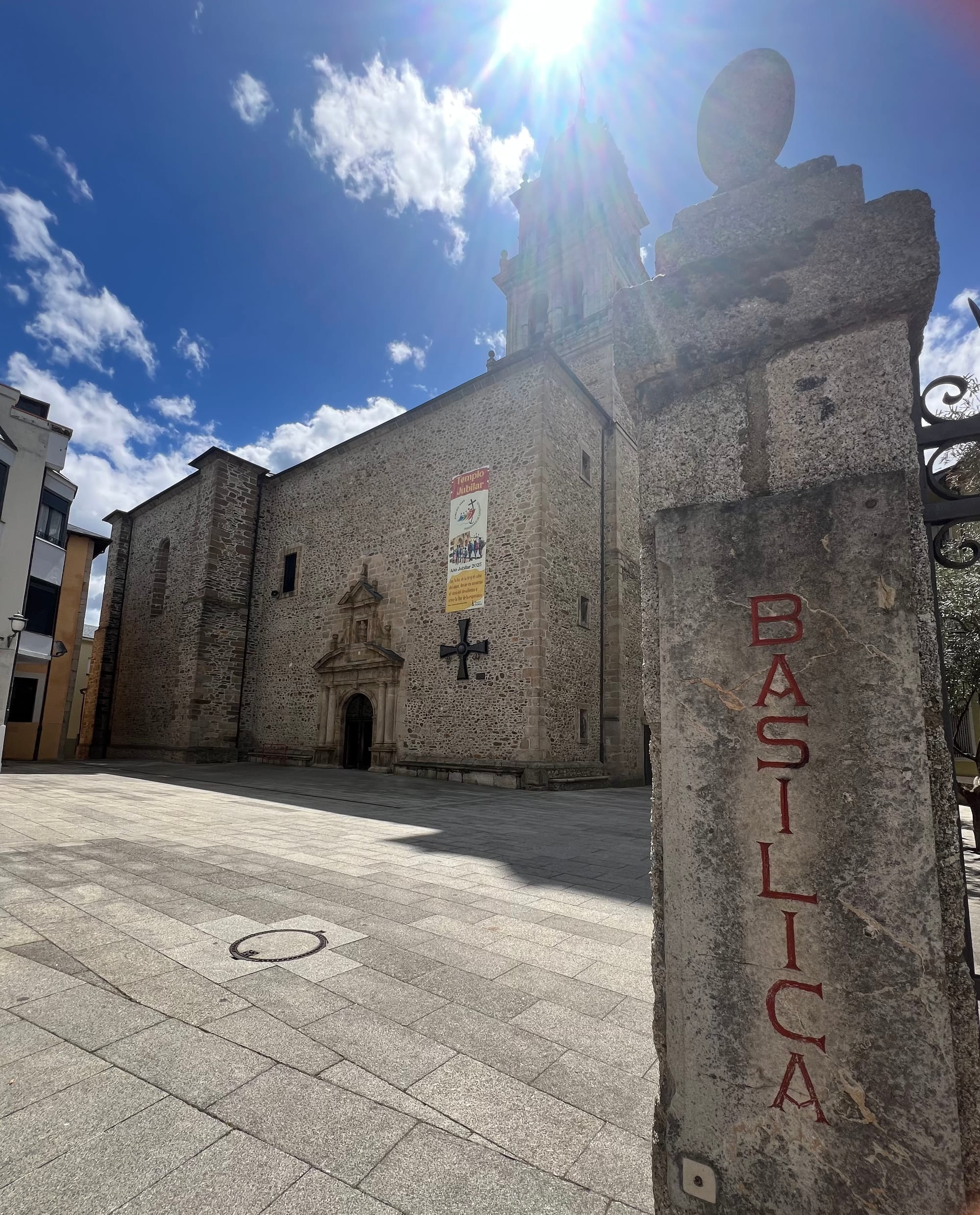 Basilica de Nuestra, Senora de la Encina (temple)