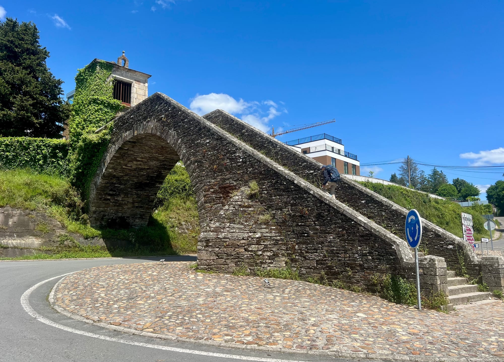 Arriving in Portomarin