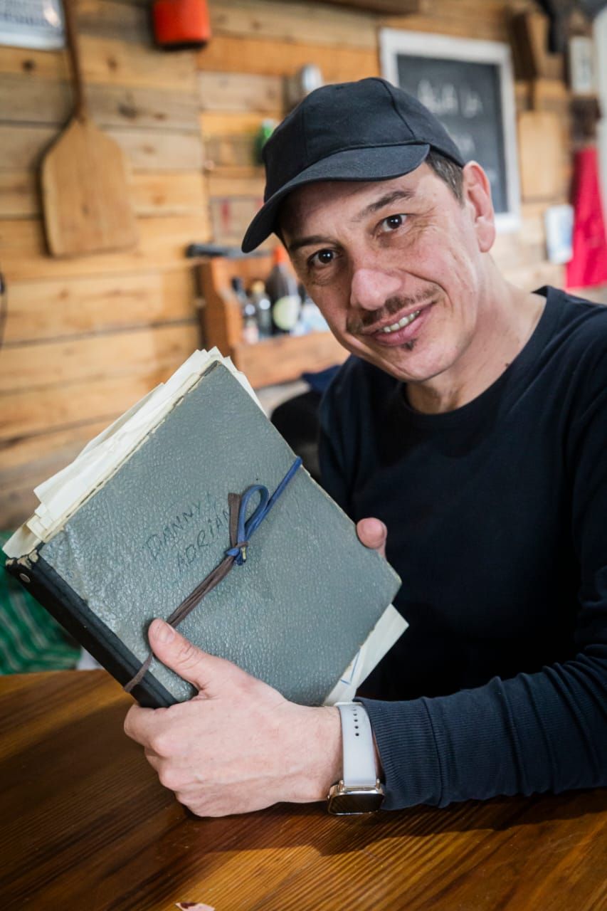 La cocina debe sentarse en la mesa de la cultura