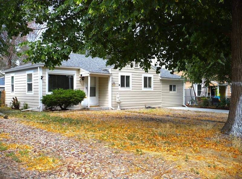 1741 Joliet St. Aurora Co 80010 3 bd / 1 ba $338,000