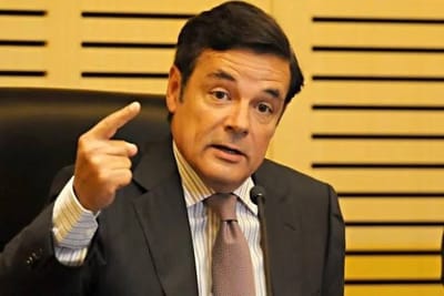 LO QUE A ROVIRA YA NO LE SIRVE NO ES LA RENOVACIÓN, SON LOS RENOVADORES