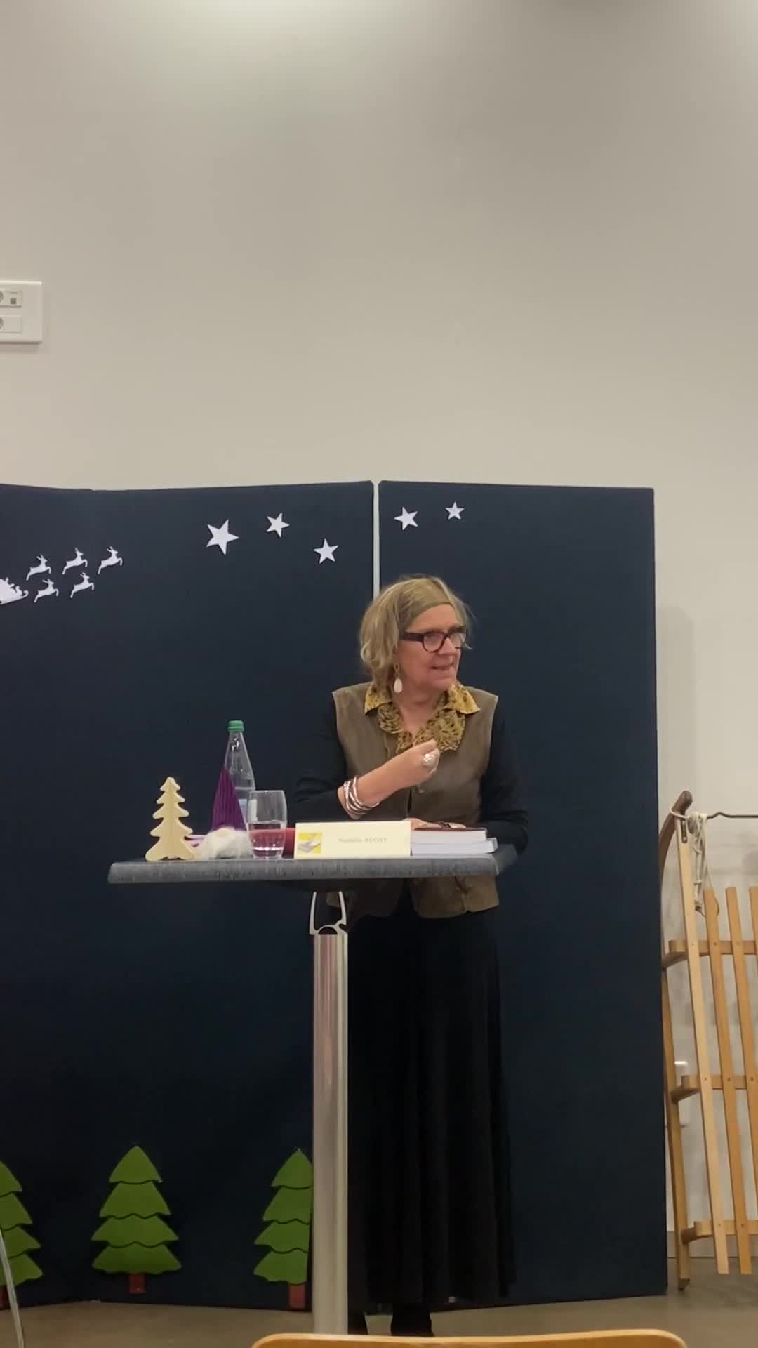 Lectures et dédicaces  thumbnail