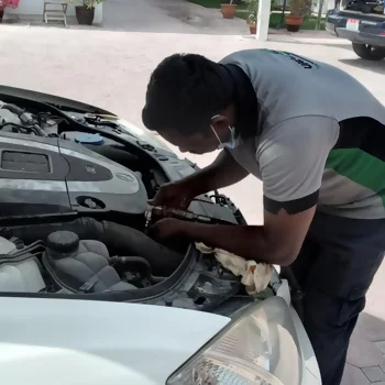 كهربائي سيارات متنقل لإصلاح السيارات 