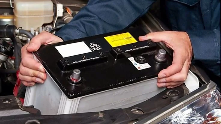 خدمة بطاريات متنقلة في عجمان 