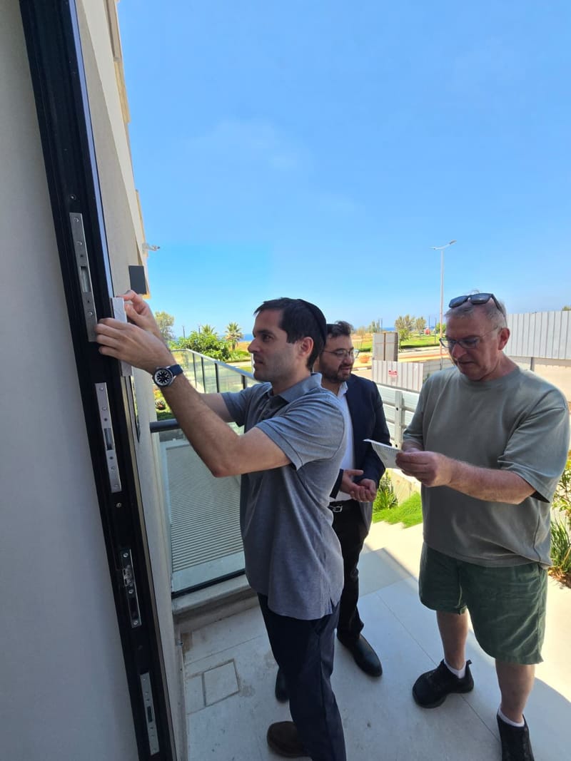 "Setting a Mezuzah" Project