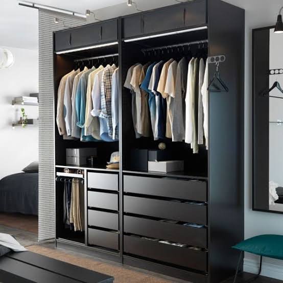 تصميم وتنفيذ خزائن مخصصة