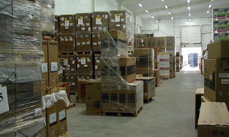 خدمة تخزين الاثاث