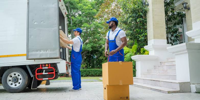 خدمة نقل العفش