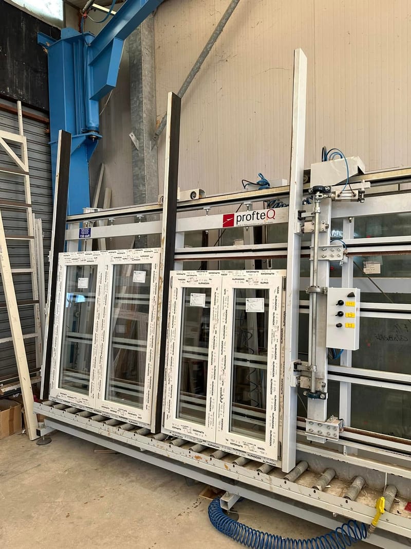 Infissi su misura di qualsiasi tipologia e materiale 