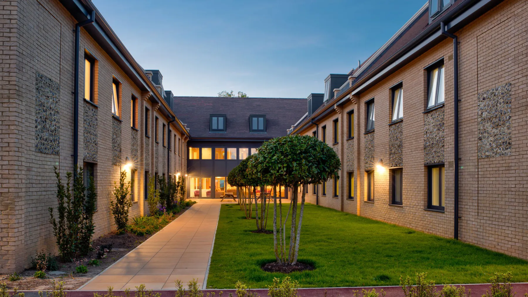 2300m2 New Build Boarding House