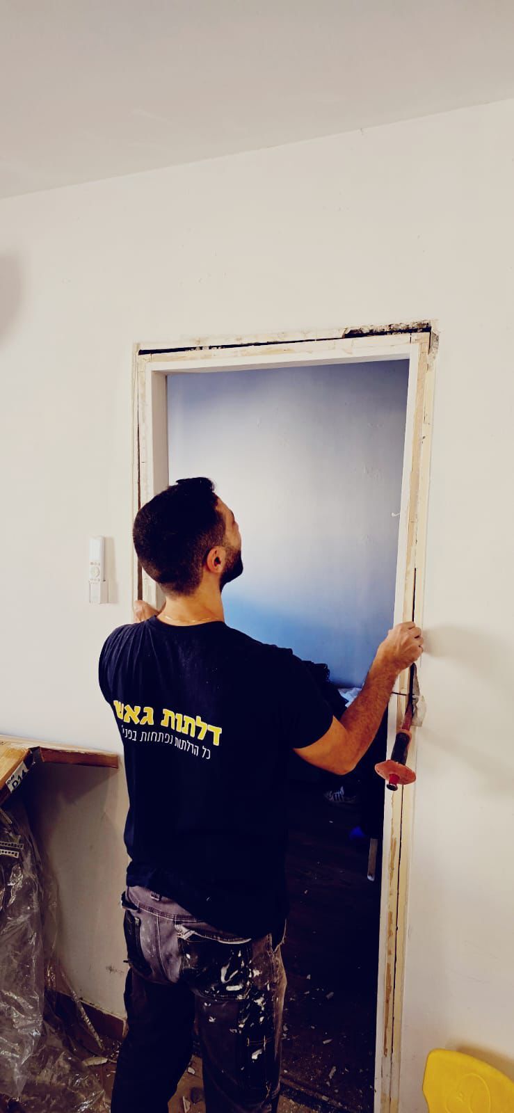 ספק דלתות מתקין ומתקן דלתות קיימות