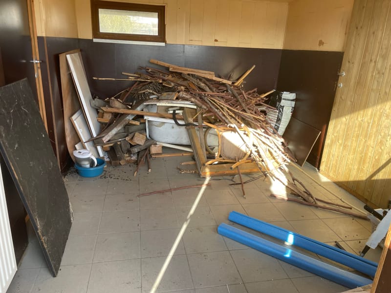 Opruiming tuinhuis te Zwevezele.