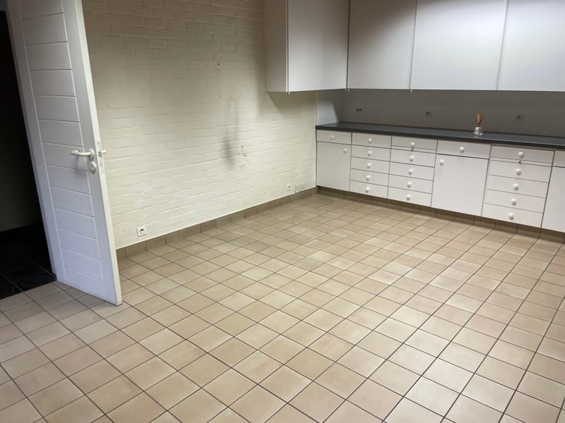 Één van de vele ruimtes na de leeghaling.