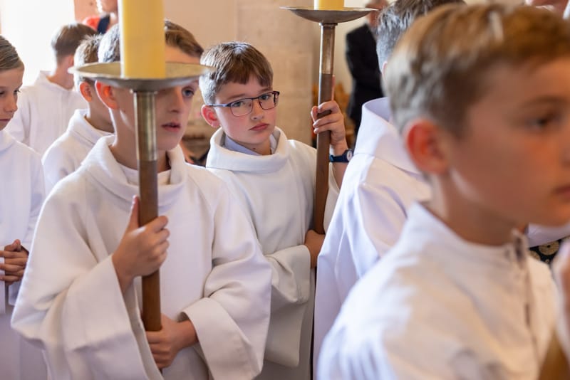 Les servants d'autel