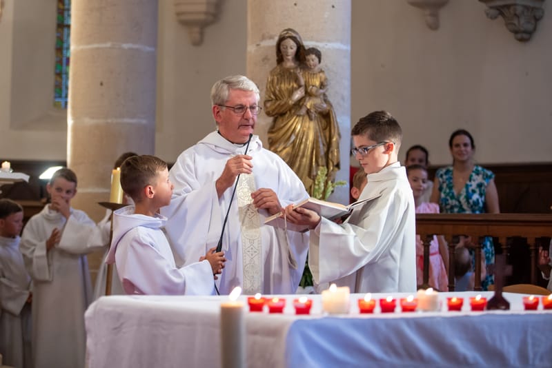 Les servants d'autel